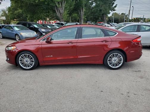 2014 Ford Fusion Hybrid SE