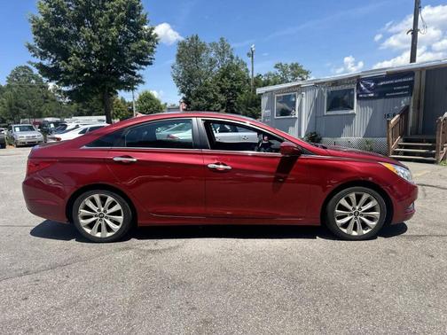 2011 Hyundai SONATA SE