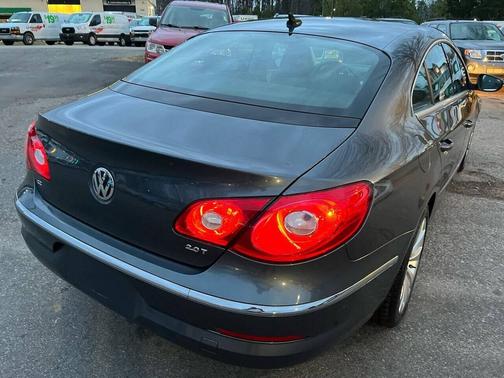 2010 Volkswagen CC Sport