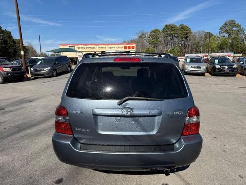 2005 Toyota Highlander Base