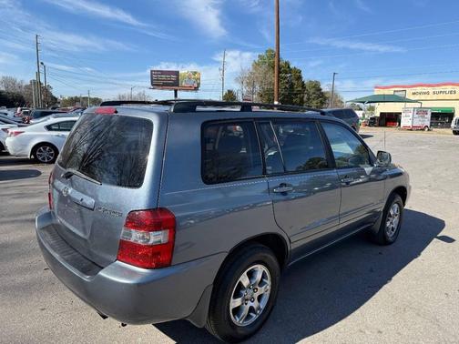 2005 Toyota Highlander Base