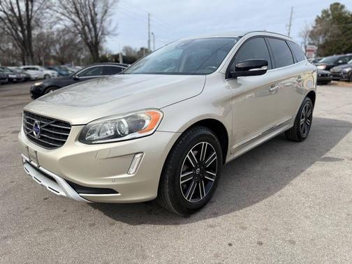 2017 Volvo XC60 T5 Dynamic