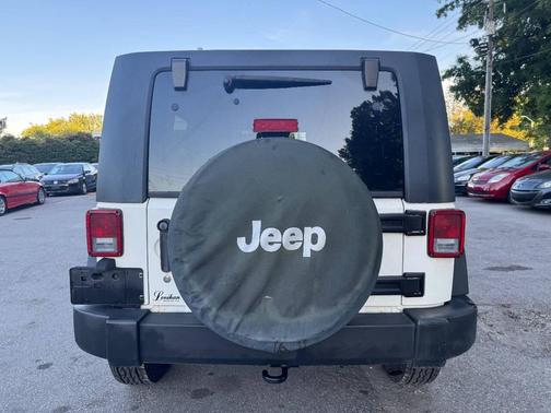 White 2007 Jeep Wrangler Unlimited X