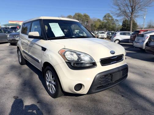 2013 Kia Soul +