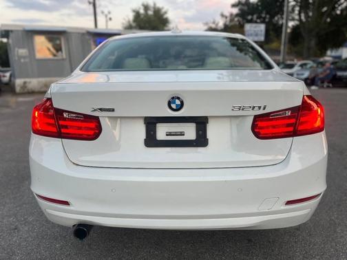 2015 BMW 320 i