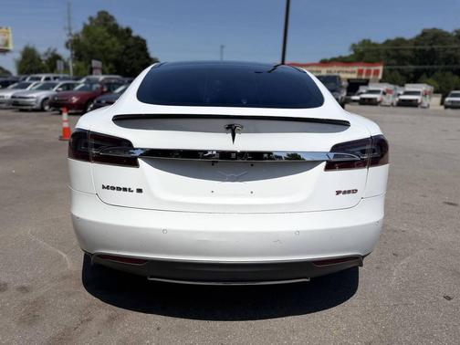 White 2015 Tesla Model S P85D