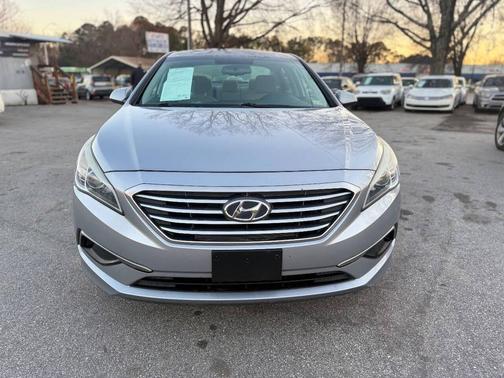 2016 Hyundai SONATA SE