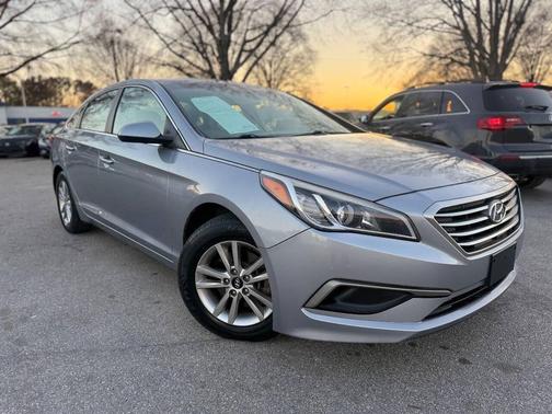 2016 Hyundai SONATA SE