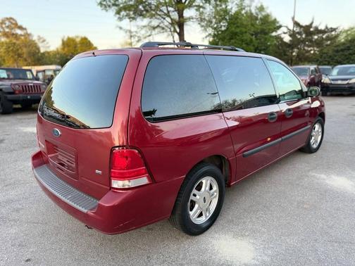 2004 Ford Freestar SE