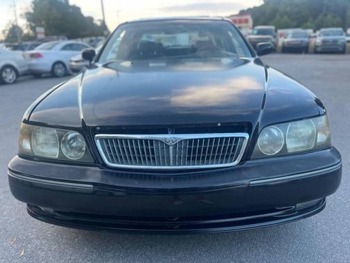 1999 INFINITI Q45 Base 4dr Sedan