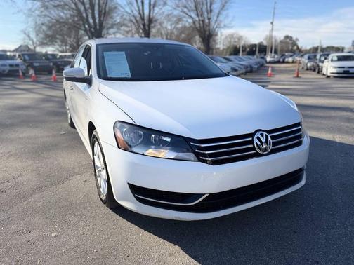 2014 Volkswagen Passat 1.8T S
