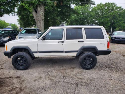 Stone White Clear Coat 1998 Jeep Cherokee Sport 4WD