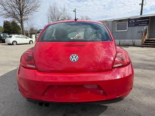 2012 Volkswagen Beetle Base