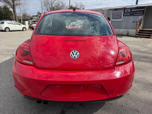 2012 Volkswagen Beetle Base
