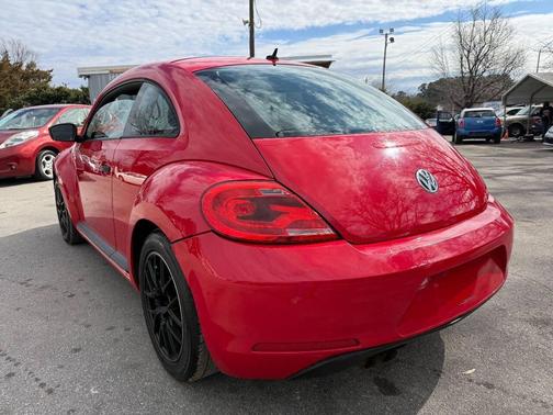 2012 Volkswagen Beetle Base
