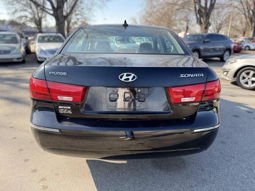 2010 Hyundai SONATA Limited