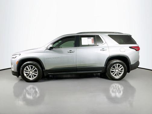Sterling Gray Metallic 2023 Chevrolet Traverse LT Cloth