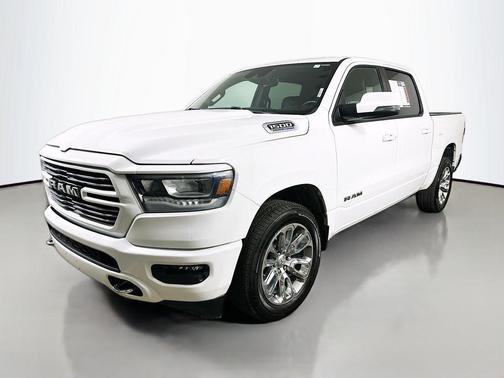 Bright White Clearcoat 2023 RAM 1500 Laramie