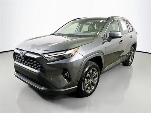2022 Toyota RAV4 Hybrid XLE Premium