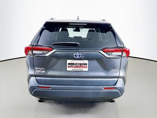 2022 Toyota RAV4 Hybrid XLE Premium