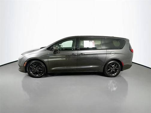 2019 Chrysler Pacifica Touring Plus