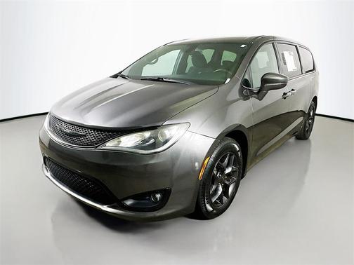 2019 Chrysler Pacifica Touring Plus