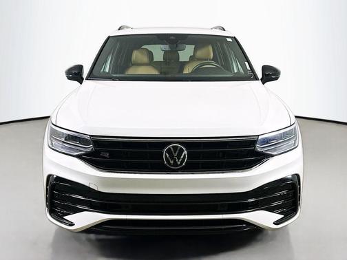 Opal White 2024 Volkswagen Tiguan 2.0T SE R-Line Black 4MOTION
