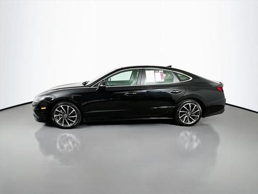 2022 Hyundai SONATA Limited