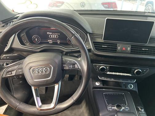 2019 Audi Q5 2.0T Premium Plus