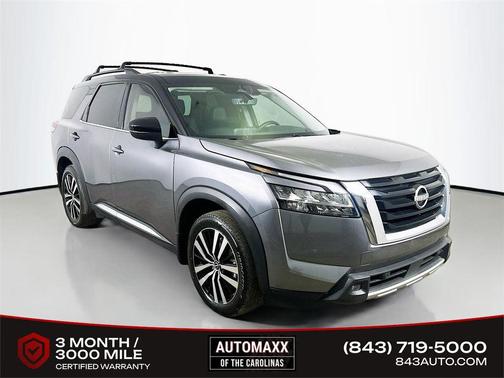 Gun Metallic/Super Black 2023 Nissan Pathfinder Platinum 4WD