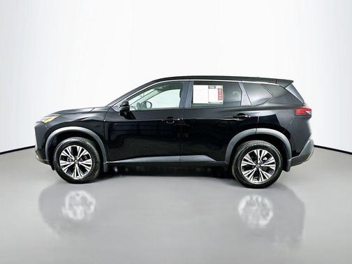 Super Black 2022 Nissan Rogue SV