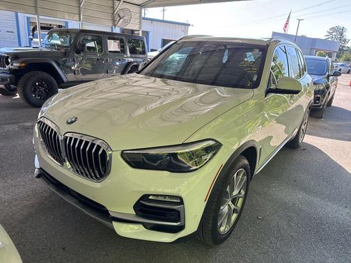 Alpine White 2021 BMW X5 sDrive40i
