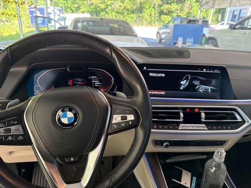 Alpine White 2021 BMW X5 sDrive40i