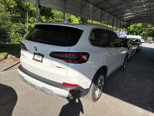 Alpine White 2021 BMW X5 sDrive40i