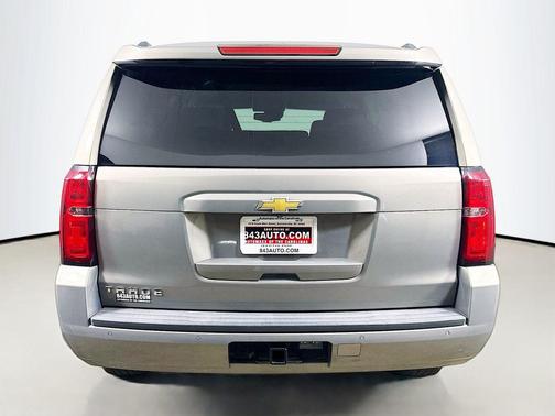 Pepperdust Metallic 2017 Chevrolet Tahoe LT