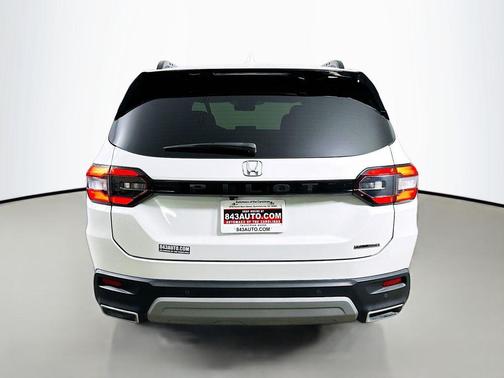 2024 Honda Pilot Touring 8-Passenger