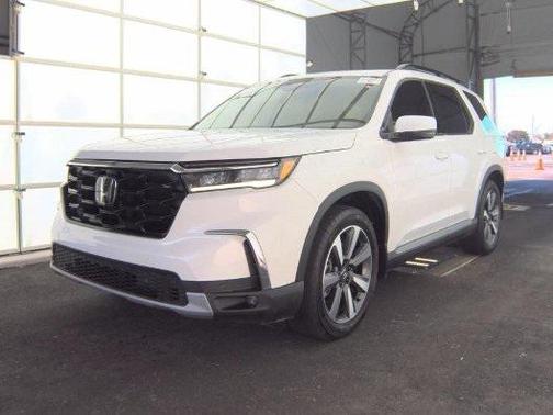 2024 Honda Pilot Touring 8-Passenger