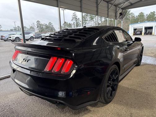 2017 Ford Mustang GT Premium