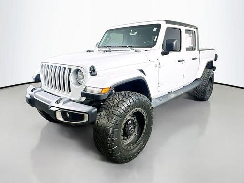 Bright White Clearcoat 2021 Jeep Gladiator Overland