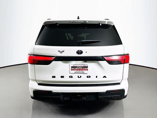 2023 Toyota Sequoia SR5