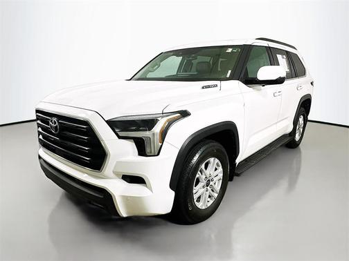 2023 Toyota Sequoia SR5