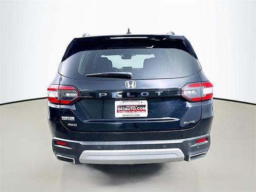 2023 Honda Pilot AWD Elite