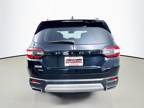 2023 Honda Pilot AWD Elite