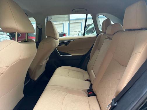 Midnight Black Metallic 2022 Toyota RAV4 XLE
