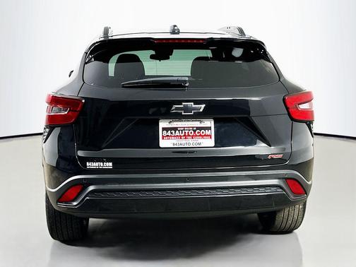 Mosaic Black Metallic 2024 Chevrolet Trax FWD 2RS