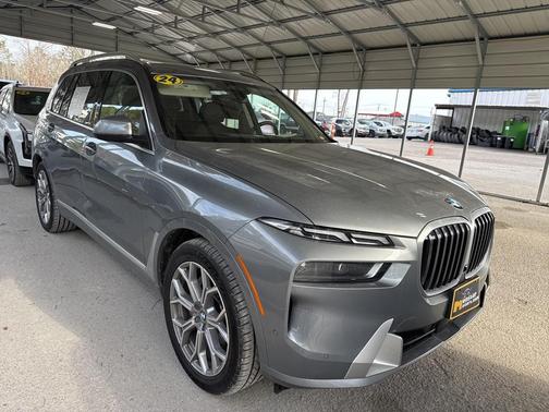 2024 BMW X7 xDrive40i