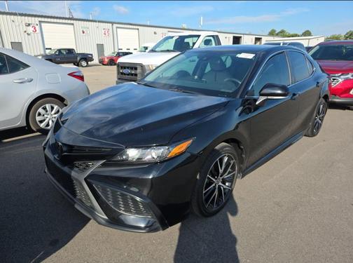 Midnight Black Metallic 2024 Toyota Camry SE