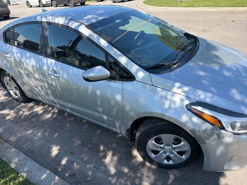 Silky Silver 2017 Kia Forte LX