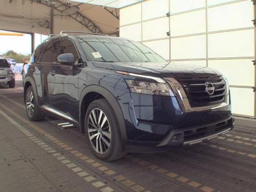 Deep Ocean Blue Pearl 2024 Nissan Pathfinder Platinum FWD