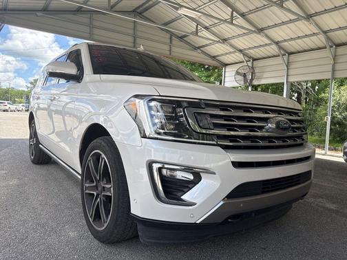 White Platinum Metallic Tri-Coat 2019 Ford Expedition Limited